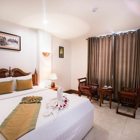 פנום פן Relax Hotel מראה חיצוני תמונה